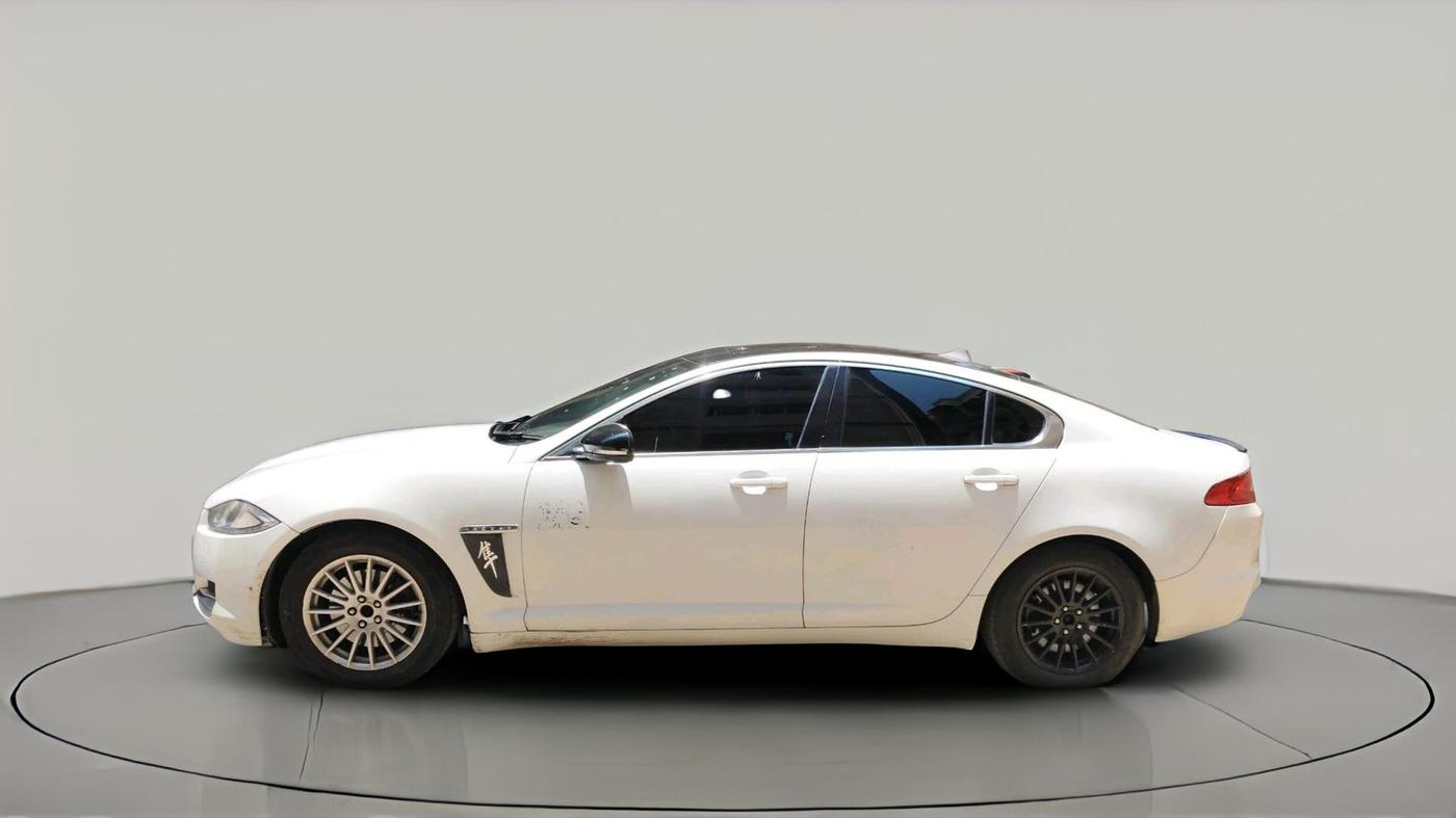 2013 Jaguar XF 2.2 DIESEL, Diesel, Automatic, 1,18,067 km, exterior