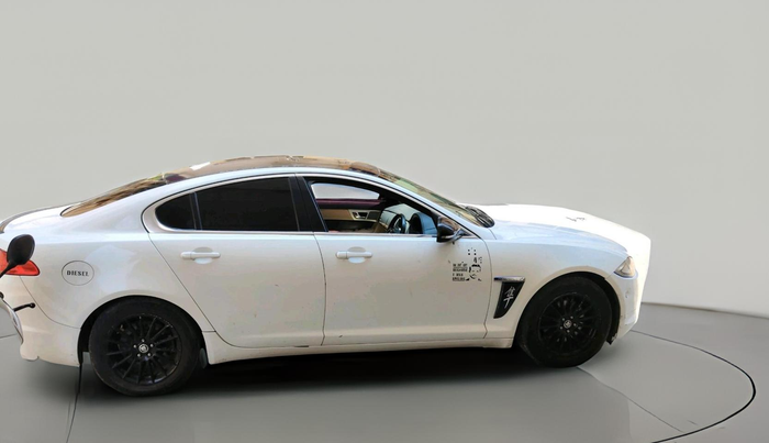 2013 Jaguar XF 2.2 DIESEL, Diesel, Automatic, 1,18,067 km, exterior