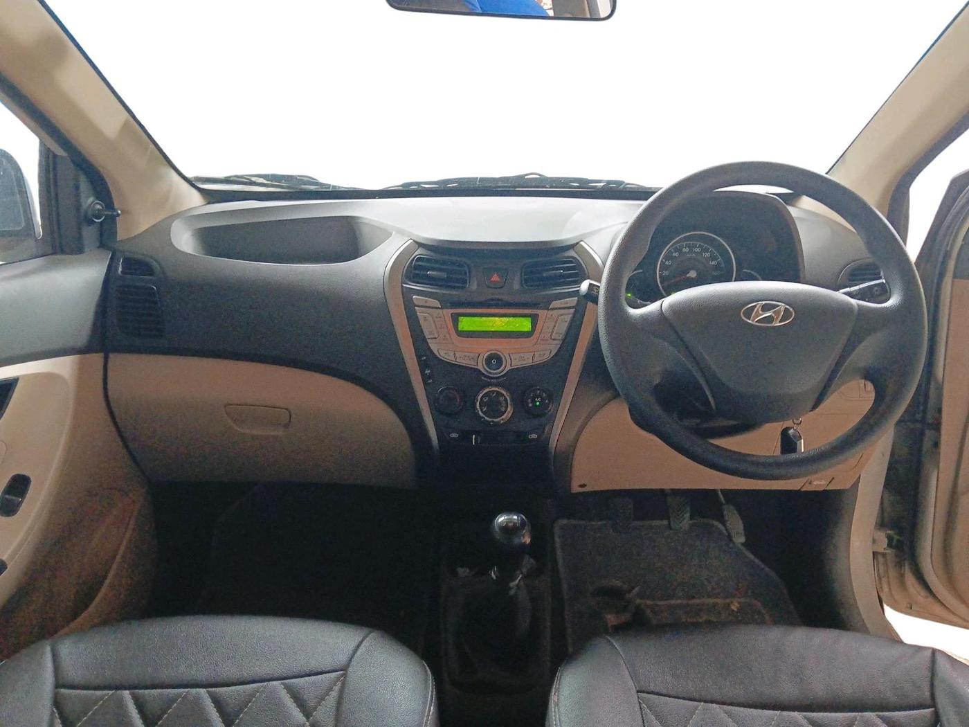 2012 Hyundai Eon MAGNA +, Petrol, Manual, 1,09,447 km, interior