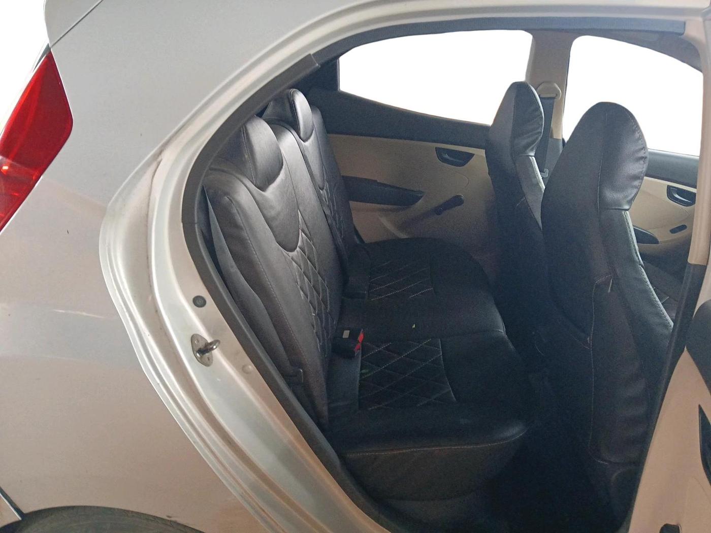 2012 Hyundai Eon MAGNA +, Petrol, Manual, 1,09,447 km, interior