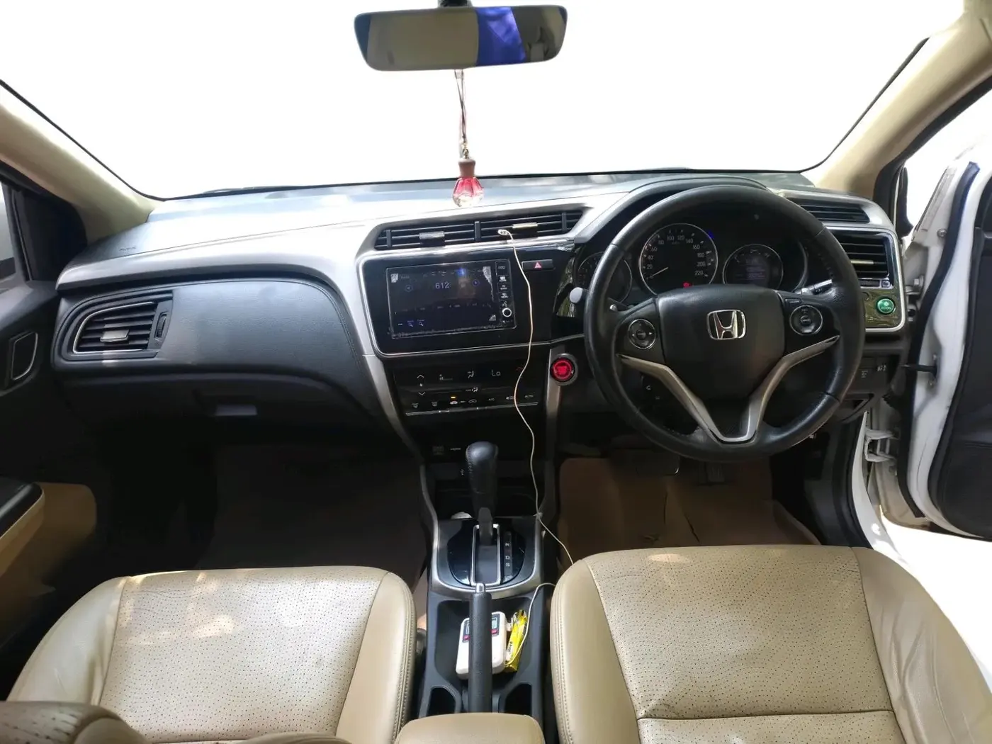 2017 Honda City 1.5L I-VTEC VX CVT, Petrol, Automatic, 1,08,635 km, interior