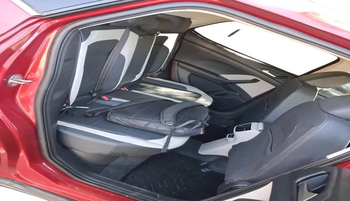 2021 Volkswagen TAIGUN TOPLINE 1.0 TSI MT, Petrol, Manual, 65,098 km, interior