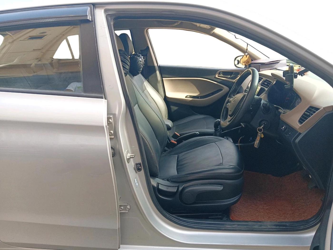 2018 Hyundai Elite i20 SPORTZ 1.2, CNG, Manual, 96,709 km, interior