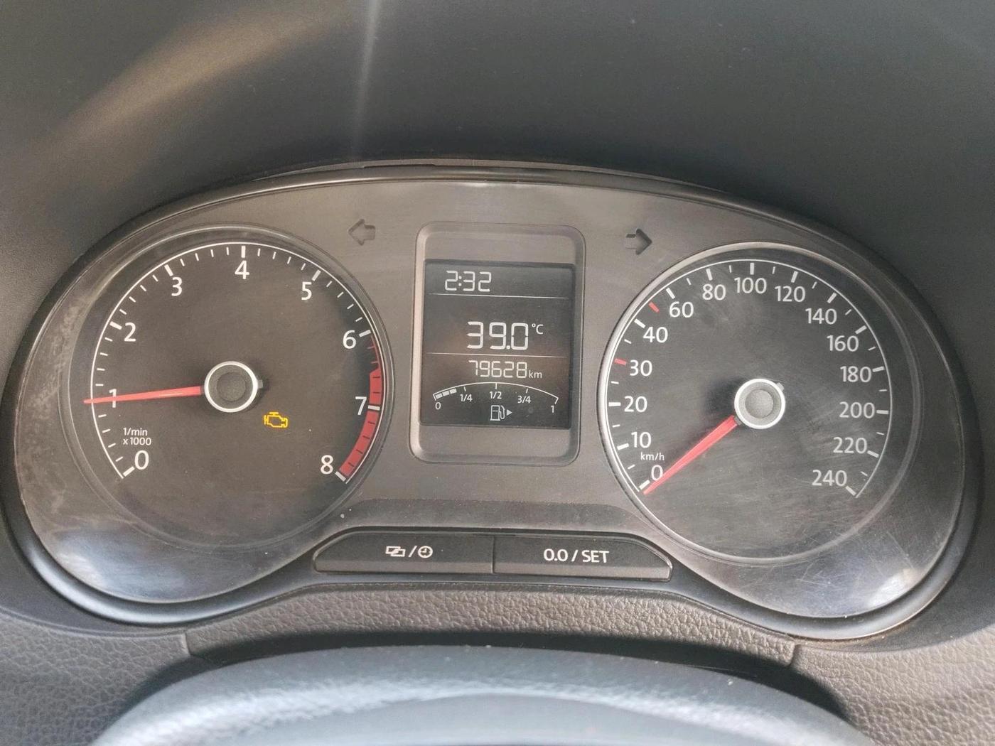 2018 Volkswagen Ameo TRENDLINE 1.0L, Petrol, Manual, 79,628 km, interior