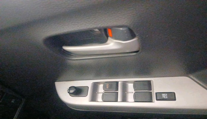 2011 Maruti Wagon R 1.0 VXI, Petrol, Manual, 39,665 km, interior