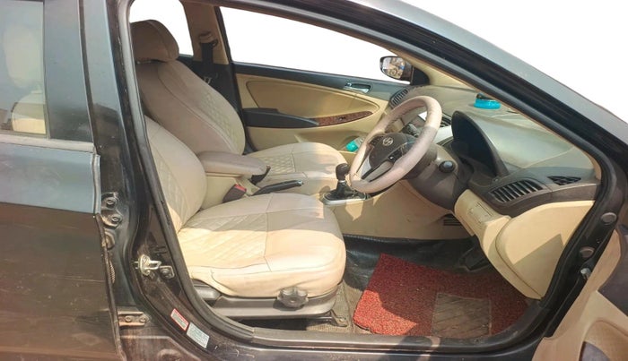 2012 Hyundai Verna FLUIDIC 1.6 CRDI SX, Diesel, Manual, 1,68,210 km, interior