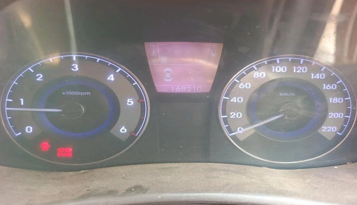 2012 Hyundai Verna FLUIDIC 1.6 CRDI SX, Diesel, Manual, 1,68,210 km, interior