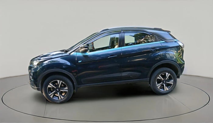 2023 Tata NEXON EV XZ PLUS LUX, Electric, Automatic, 33,970 km, exterior