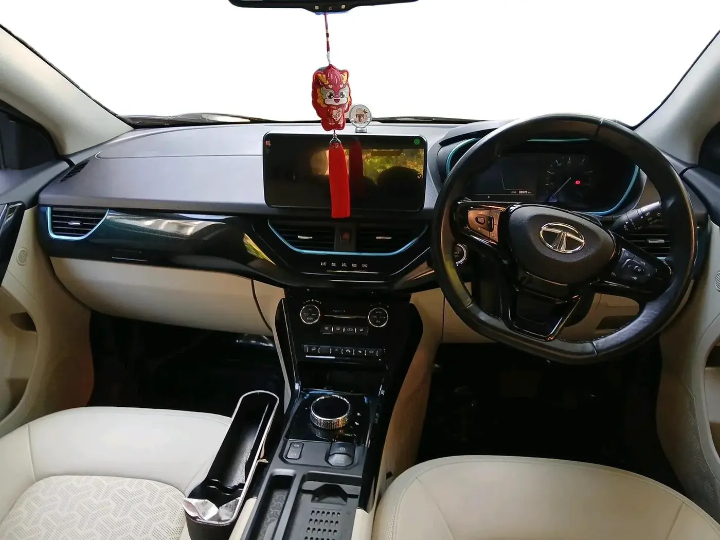 2023 Tata NEXON EV XZ PLUS LUX, Electric, Automatic, 33,970 km, interior