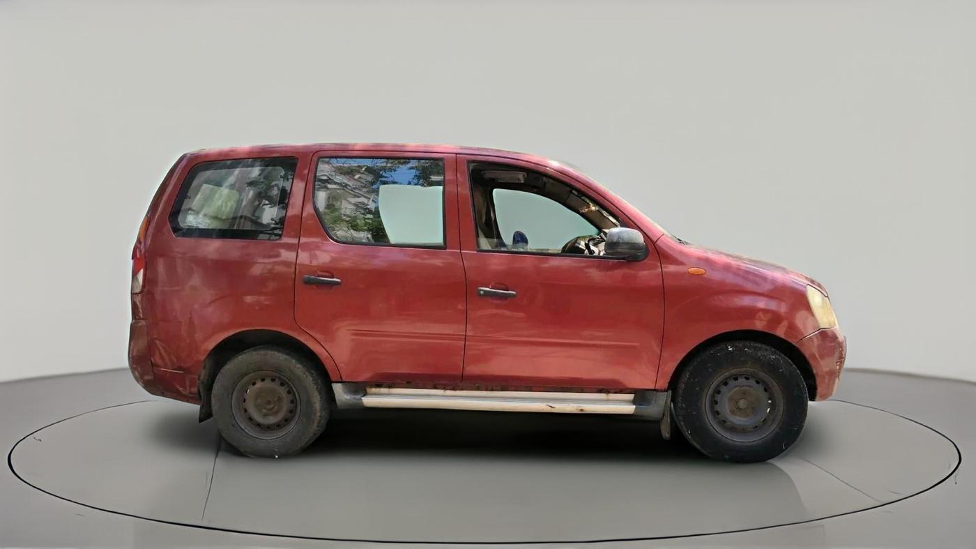 2011 Mahindra Xylo E4, Diesel, Manual, 3,45,732 km, exterior