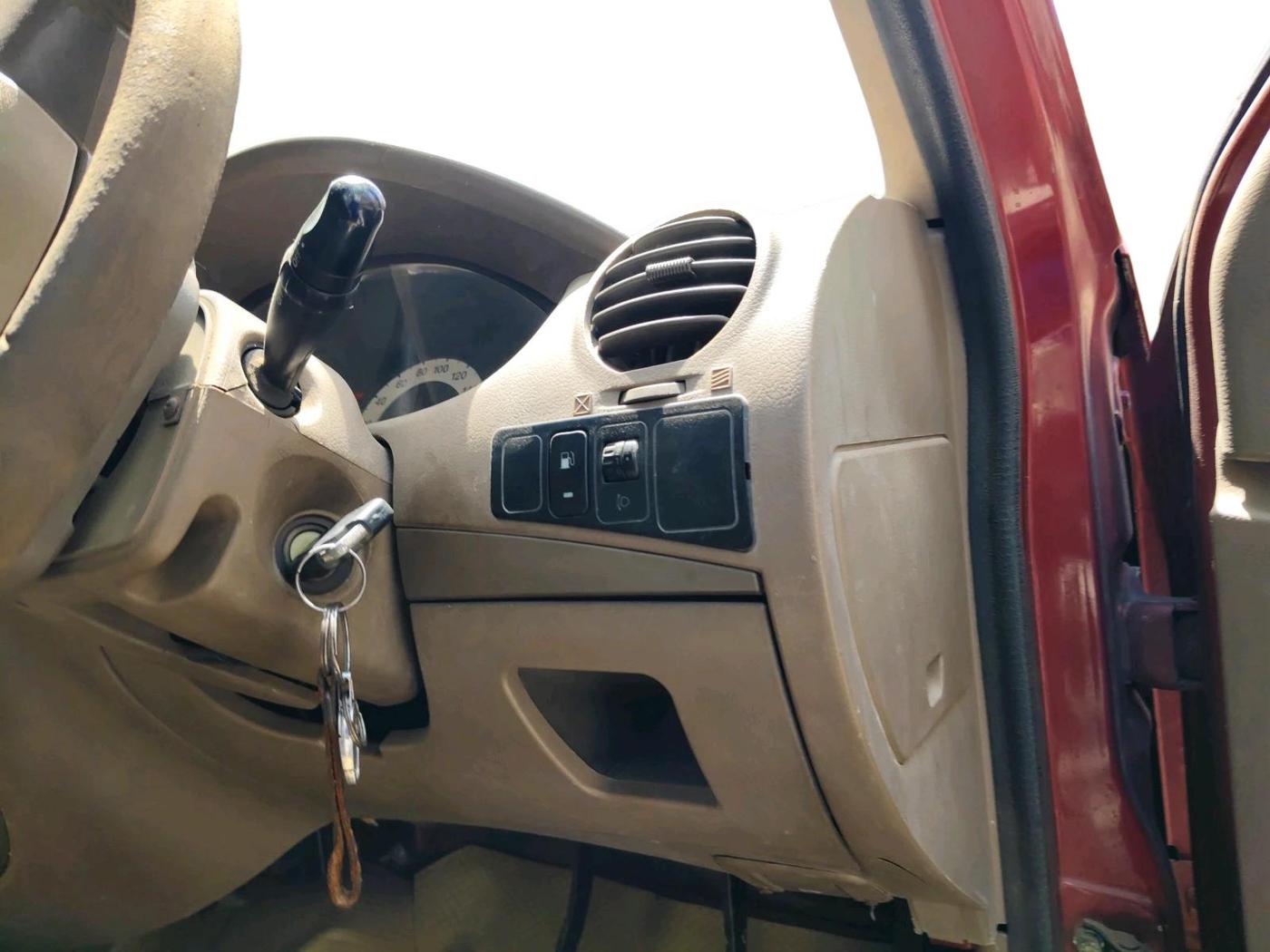 2011 Mahindra Xylo E4, Diesel, Manual, 3,45,732 km, interior