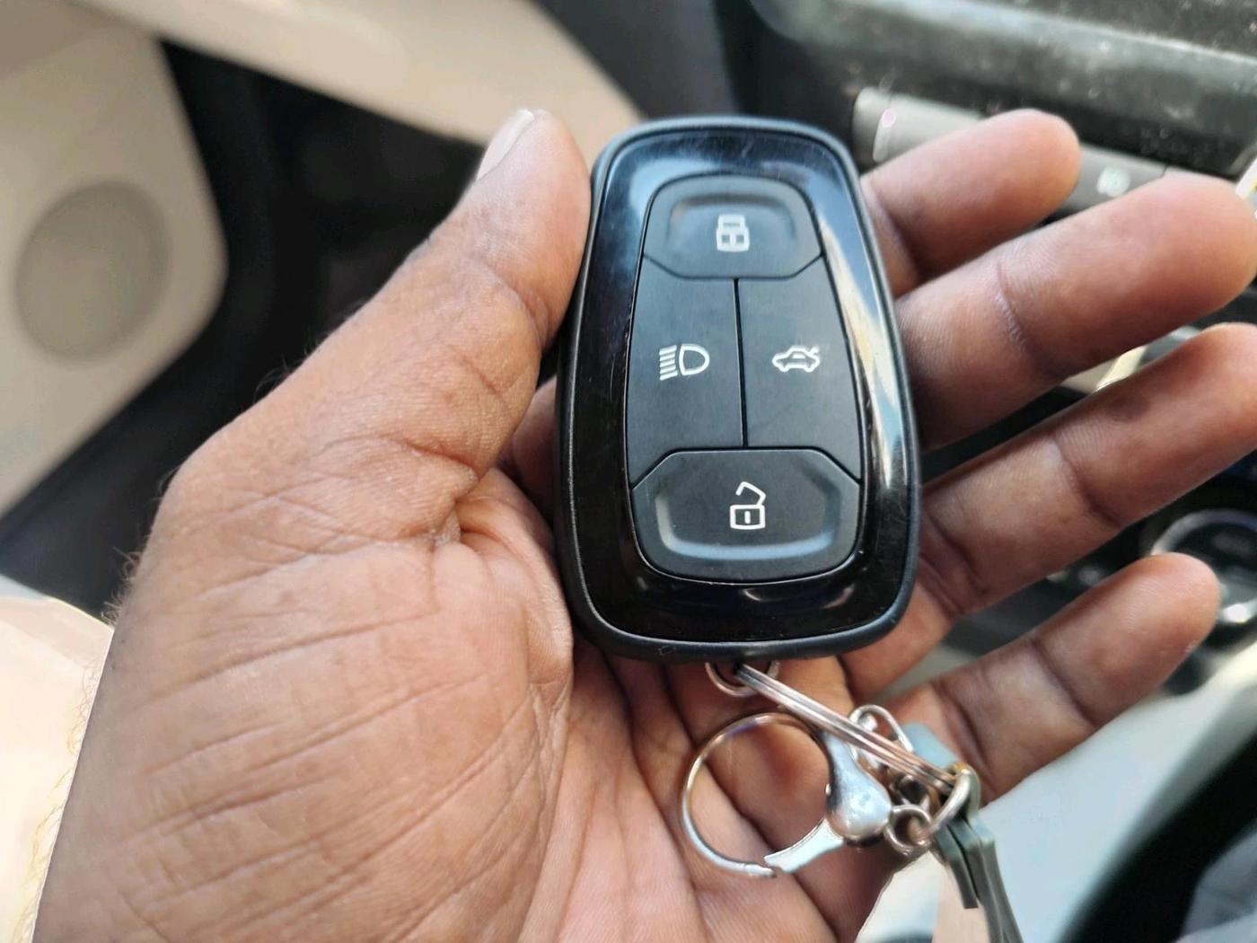 2024 Tata TIGOR XZA PLUS PETROL, Petrol, Automatic, 17,764 km, interior