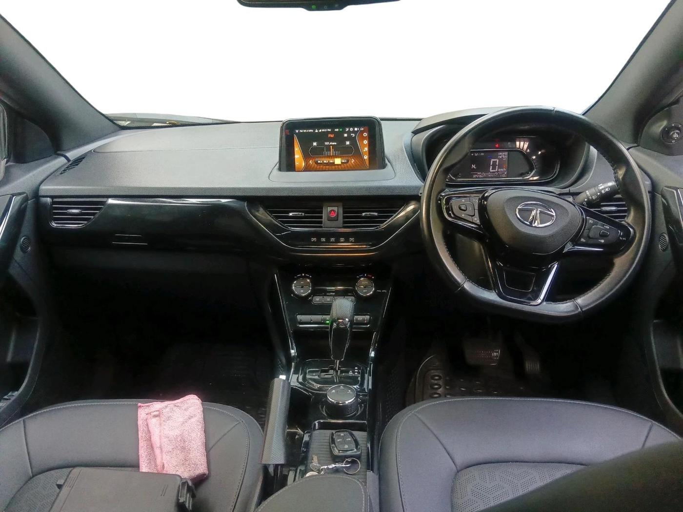 2022 Tata NEXON XZA PLUS (PREMIUM) PETROL DARK EDITION, Petrol, Automatic, 32,599 km, interior