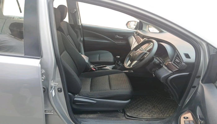 2017 Toyota Innova Crysta 2.4 GX 7 STR, Diesel, Manual, 1,14,552 km, interior