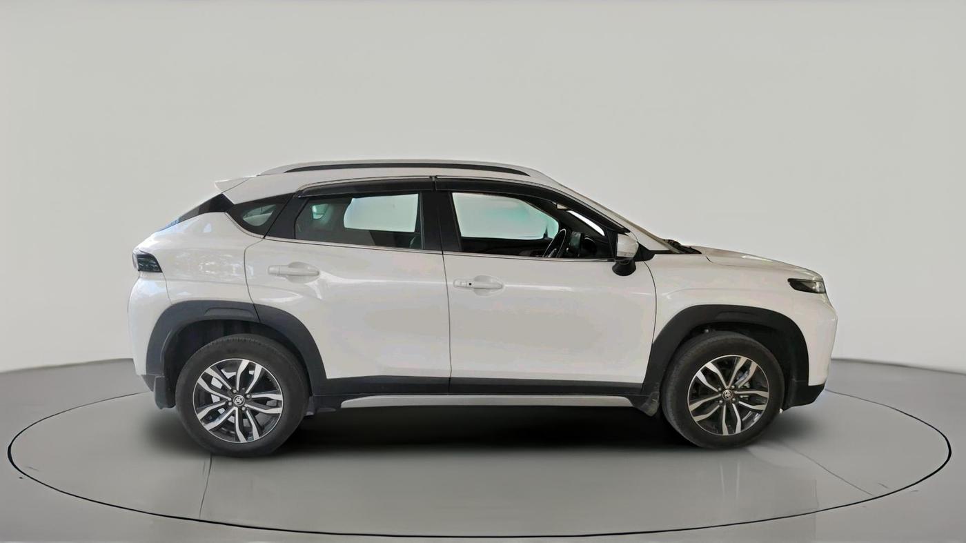 2025 Toyota Urban Cruiser Taisor V 1.0 Petrol AT, Petrol, Automatic, 15,935 km, exterior