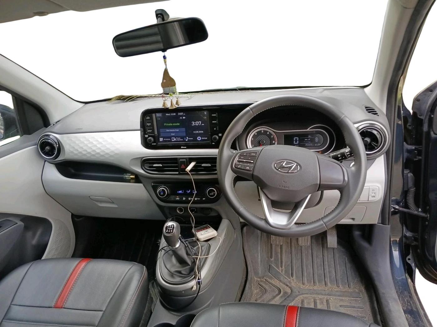 2022 Hyundai GRAND I10 NIOS ASTA 1.2 KAPPA VTVT, Petrol, Manual, 35,328 km, interior
