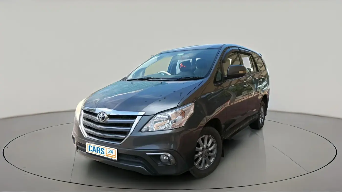 2014 Toyota Innova 2.5 VX 7 STR, Diesel, Manual, 1,26,042 km, exterior