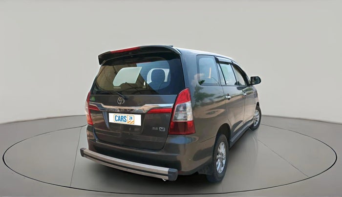 2014 Toyota Innova 2.5 VX 7 STR, Diesel, Manual, 1,26,042 km, exterior