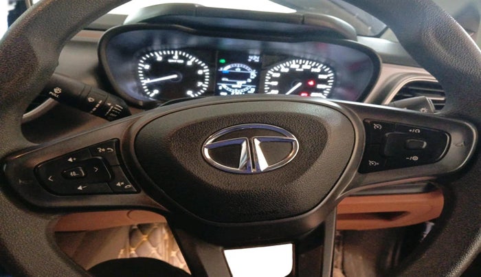 2022 Tata ALTROZ XT PETROL, Petrol, Manual, 21,633 km, interior