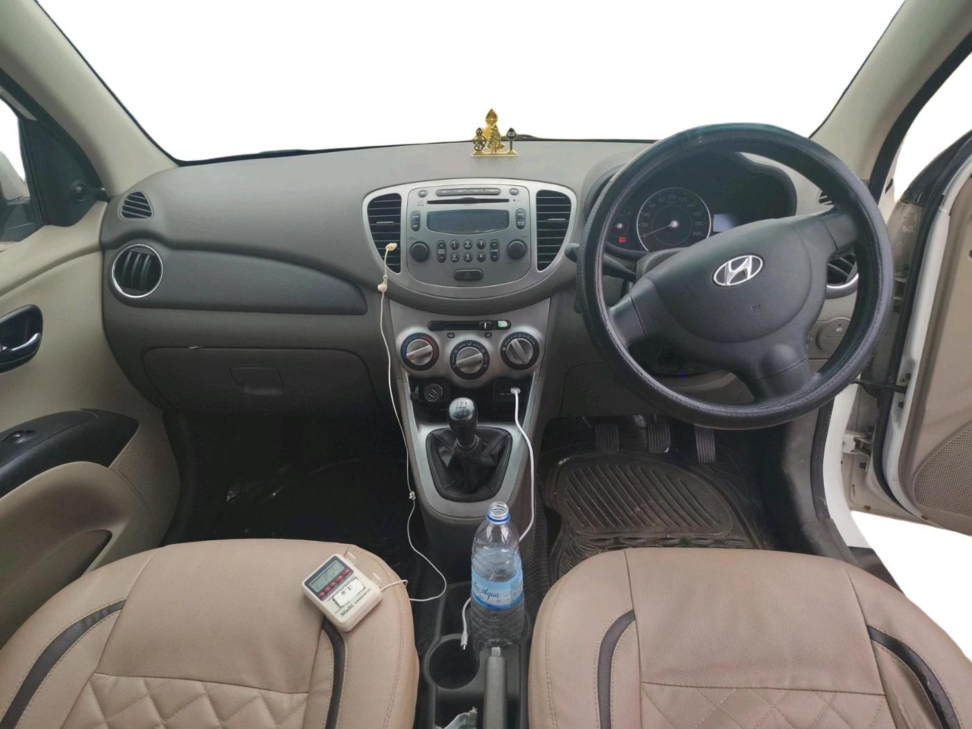 2014 Hyundai i10 SPORTZ 1.1, Petrol, Manual, 1,51,059 km, interior