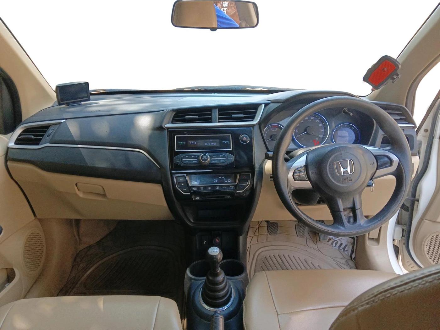 2016 Honda Amaze 1.2L I-VTEC SX, Petrol, Manual, 70,560 km, interior