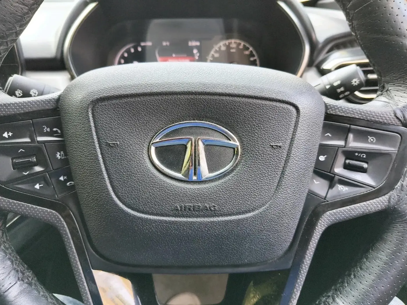 2022 Tata Harrier XZA PLUS 2.0L DARK EDITION, Diesel, Automatic, 69,925 km, interior
