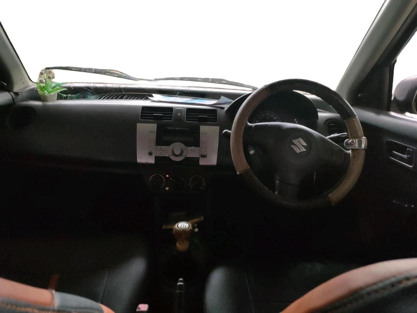 2011 Maruti Swift LDI, Diesel, Manual, 1,33,277 km, interior