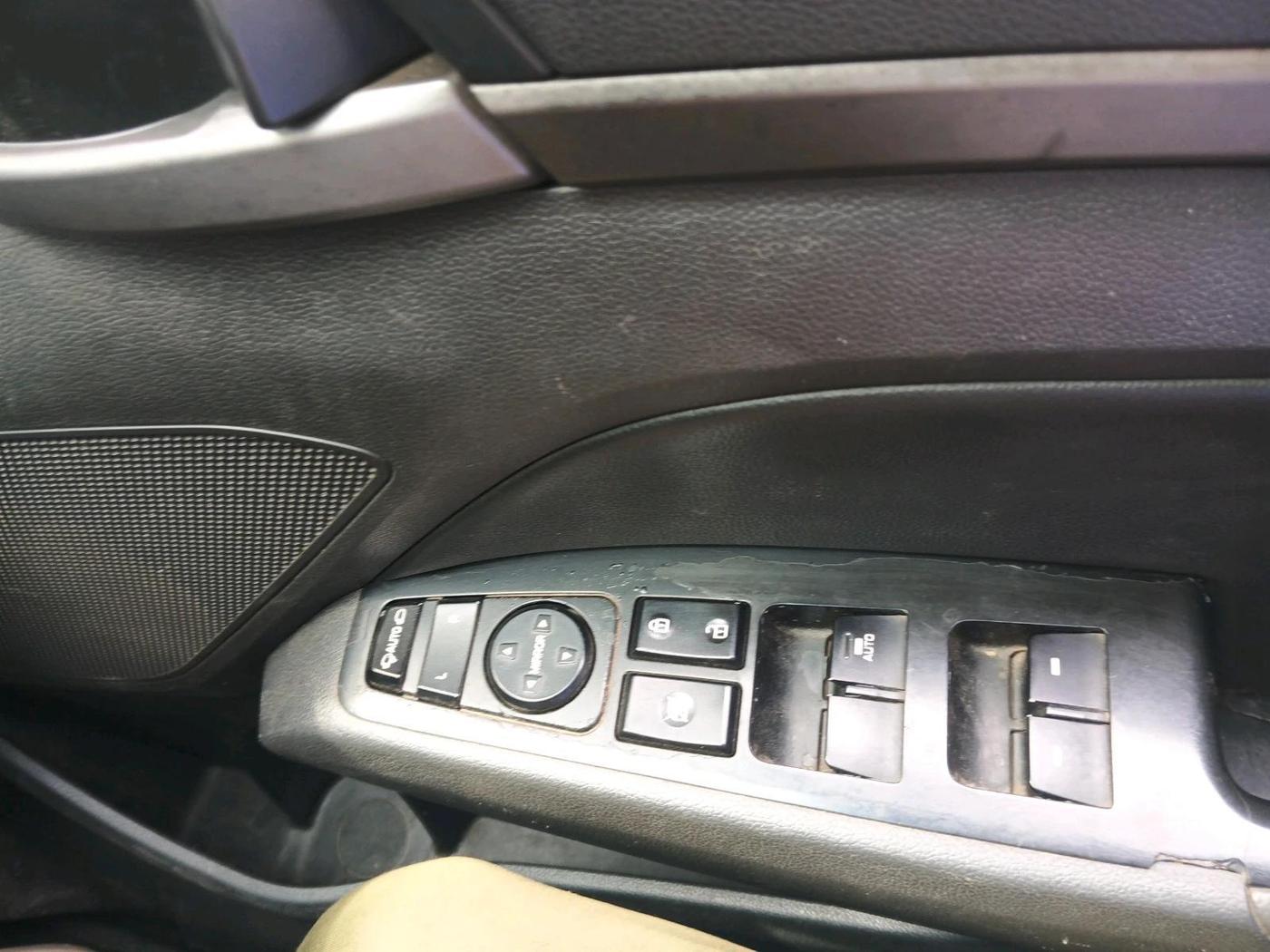 2016 Hyundai New Elantra 2.0 SX(O) AT PETROL, Petrol, Automatic, 1,84,153 km, interior