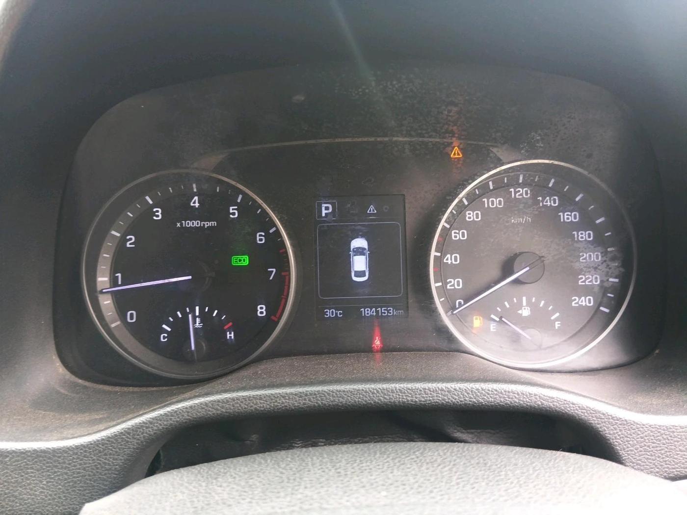 2016 Hyundai New Elantra 2.0 SX(O) AT PETROL, Petrol, Automatic, 1,84,153 km, interior