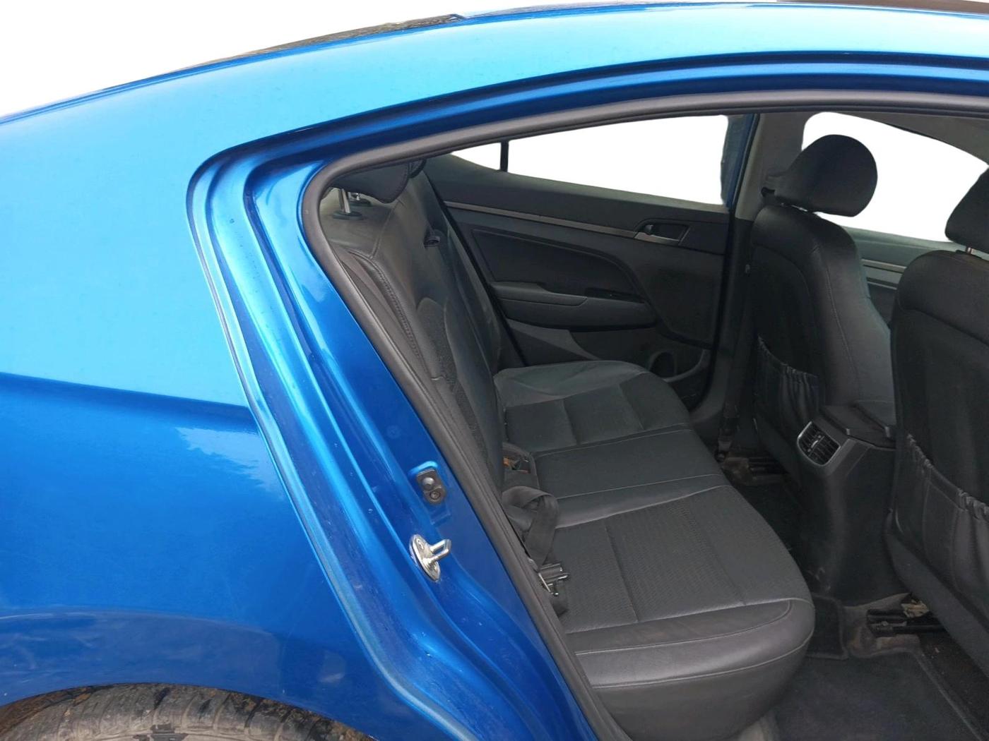 2016 Hyundai New Elantra 2.0 SX(O) AT PETROL, Petrol, Automatic, 1,84,153 km, interior