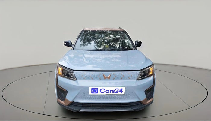 2023 Mahindra XUV400 EL 7.2 KW, Electric, Automatic, 32,496 km, exterior