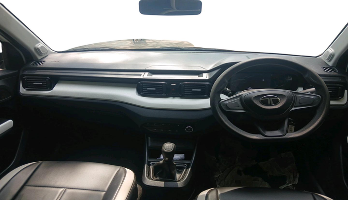 2025 Tata PUNCH PURE MT, Petrol, Manual, 4,337 km, interior