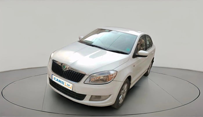 2012 Skoda Rapid AMBITION 1.6 TDI CR MT, Diesel, Manual, 90,984 km, exterior