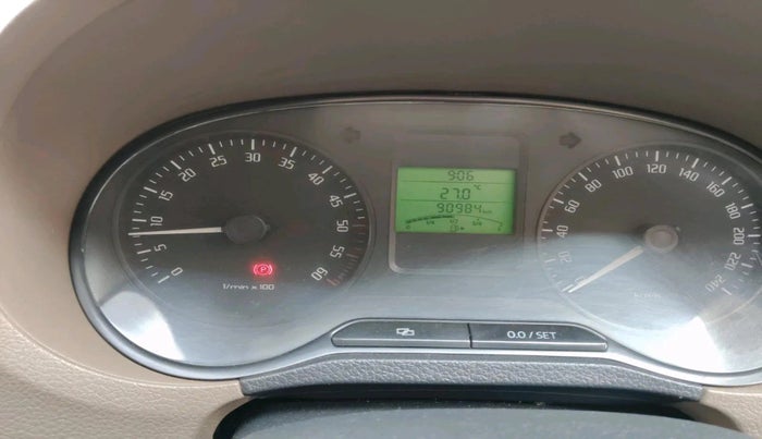 2012 Skoda Rapid AMBITION 1.6 TDI CR MT, Diesel, Manual, 90,984 km, interior