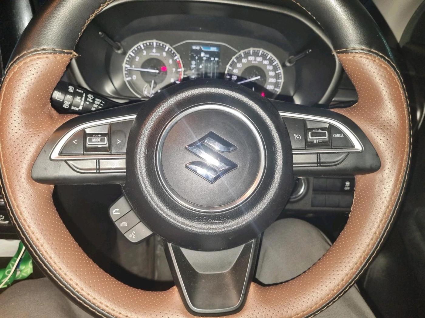2023 Maruti BREZZA ZXI, Petrol, Manual, 41,968 km, interior