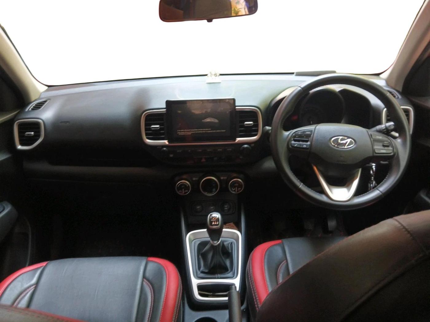2021 Hyundai VENUE SX 1.0 TURBO, Petrol, Manual, 65,002 km, interior