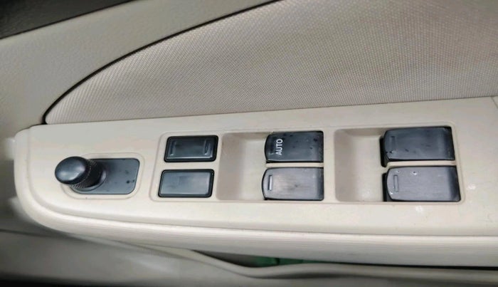 2018 Maruti Dzire VXI, Petrol, Manual, 1,21,373 km, interior