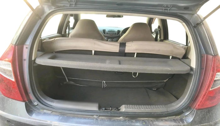 2015 Hyundai i10 SPORTZ 1.1, Petrol, Manual, 63,421 km, exterior