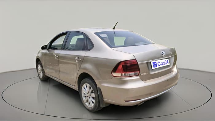 2016 Volkswagen Vento HIGHLINE 1.6 MPI, Petrol, Manual, 1,12,469 km, exterior