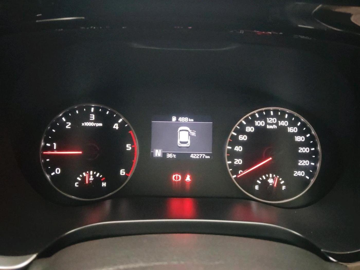 2022 KIA SELTOS HTK PLUS 1.5 DIESEL IMT, Diesel, Manual, 42,277 km, interior