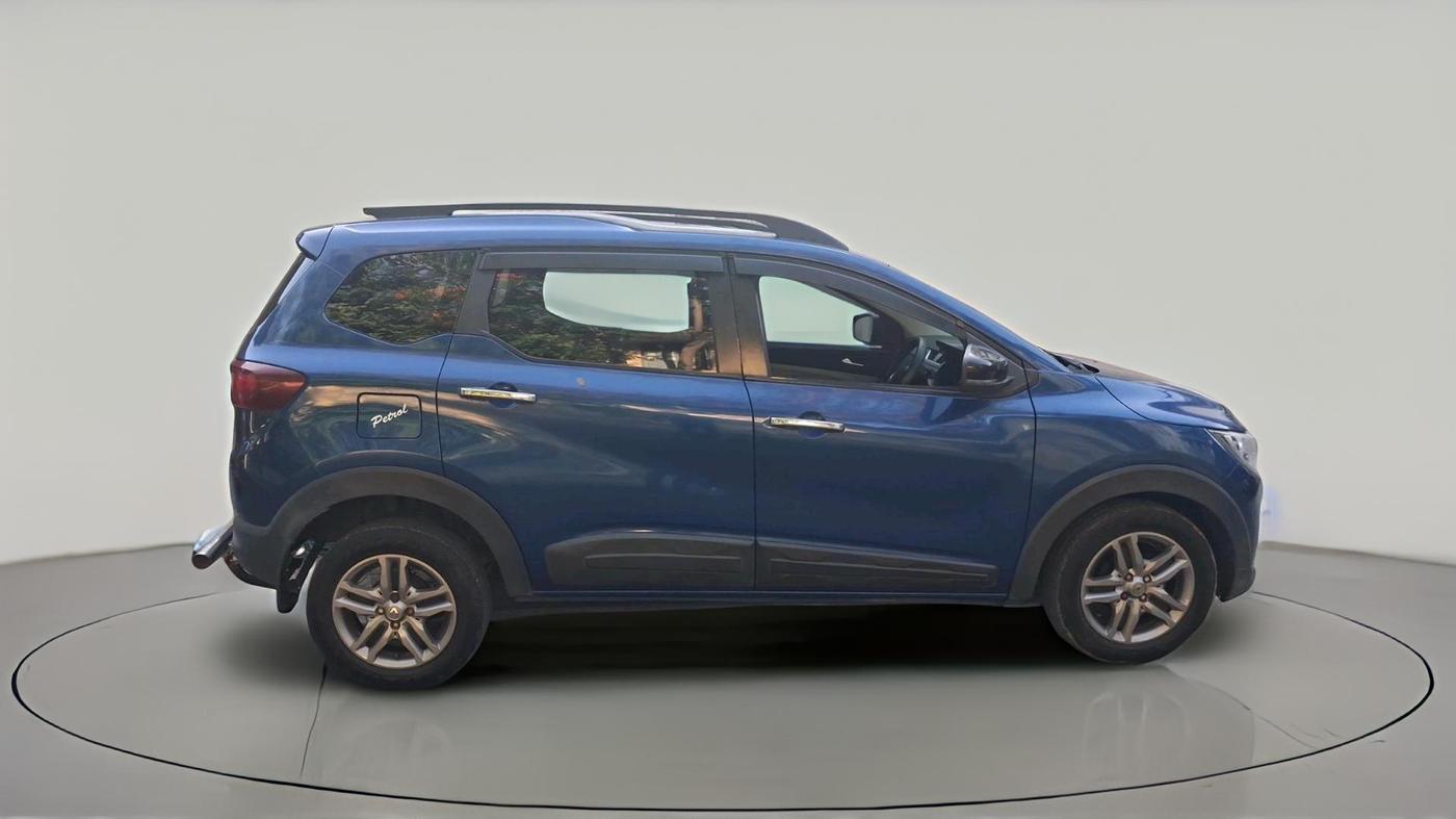 2023 Renault TRIBER RXZ, Petrol, Manual, 25,329 km, exterior