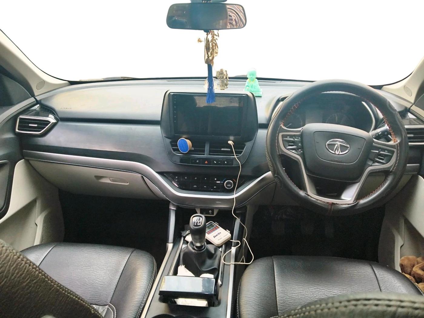 2022 Tata Safari XT PLUS, Diesel, Manual, 64,828 km, interior