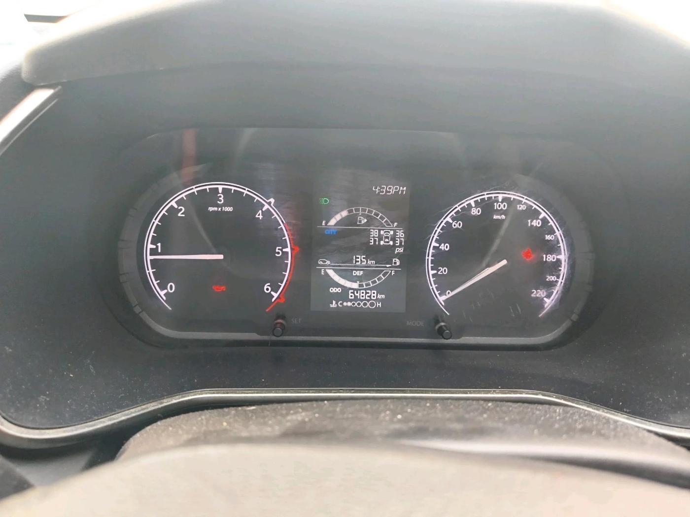 2022 Tata Safari XT PLUS, Diesel, Manual, 64,828 km, interior
