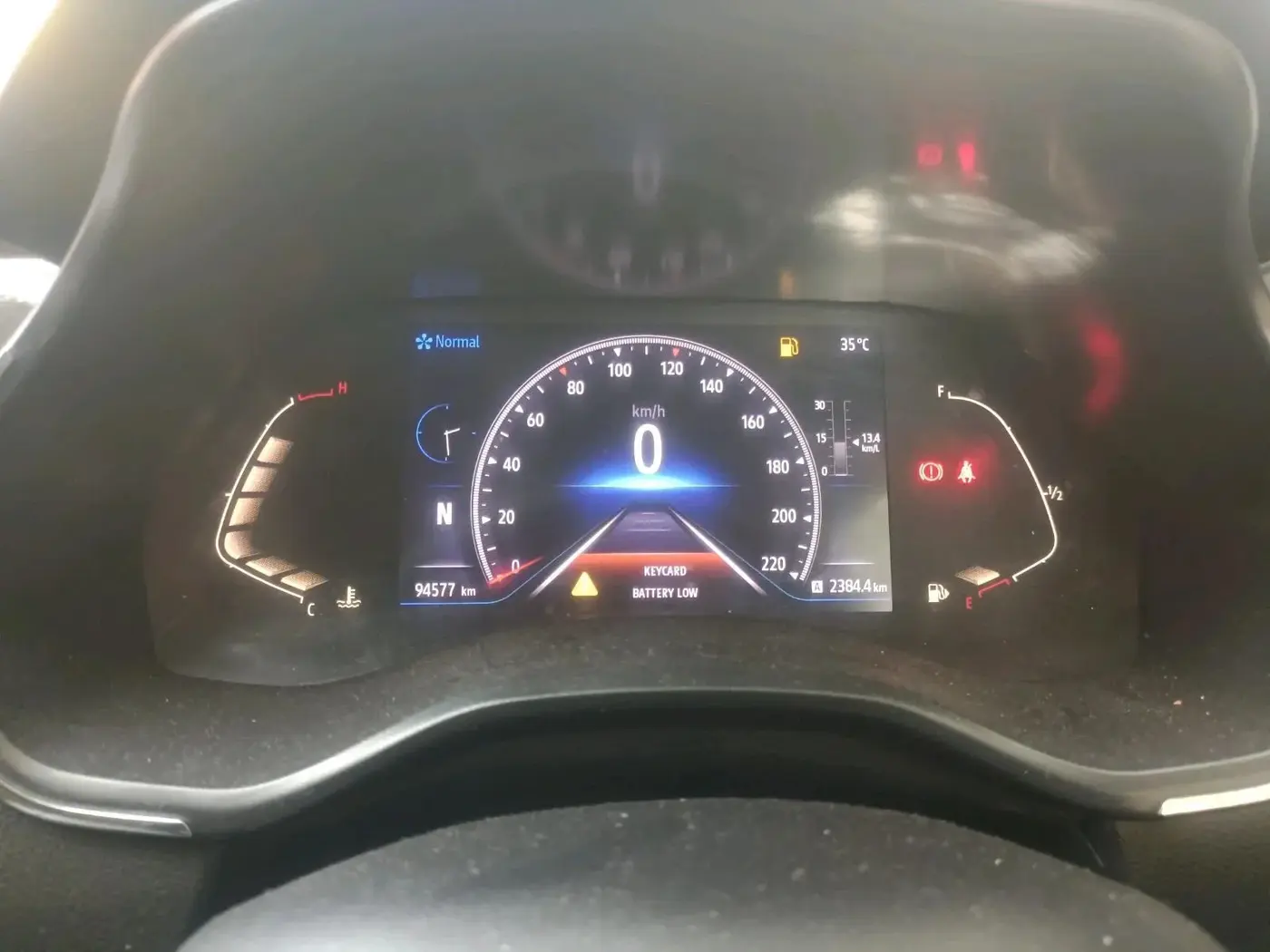 2023 Renault Kiger RXZ AMT, Petrol, Automatic, 94,577 km, interior