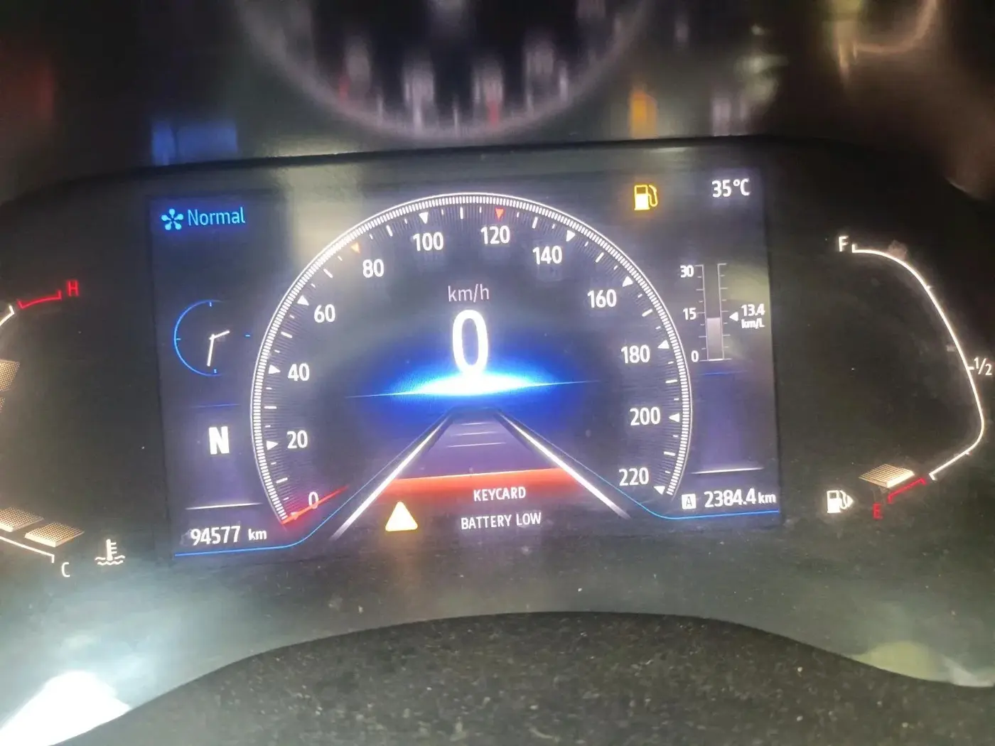 2023 Renault Kiger RXZ AMT, Petrol, Automatic, 94,577 km, interior