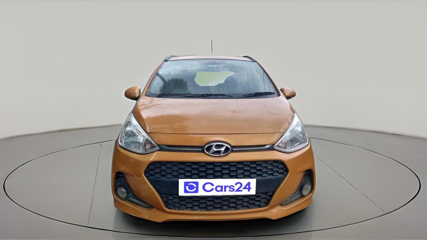 2017 Hyundai Grand i10 SPORTZ (O) AT 1.2 KAPPA VTVT, CNG, Automatic, 70,135 km, exterior