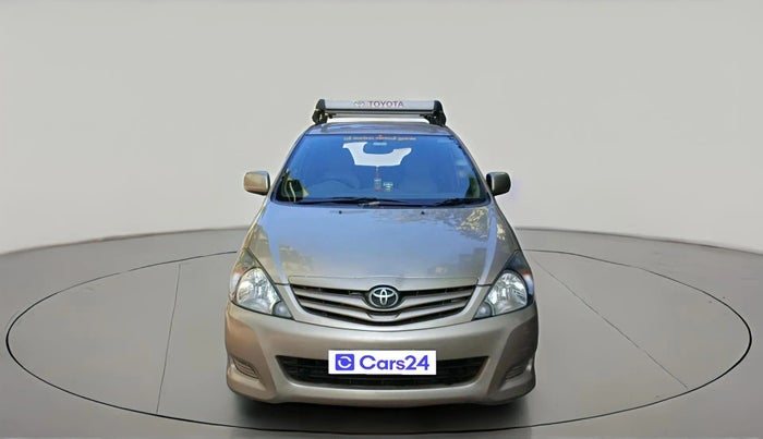 2011 Toyota Innova 2.5 G4 8 STR, Diesel, Manual, 93,959 km, exterior