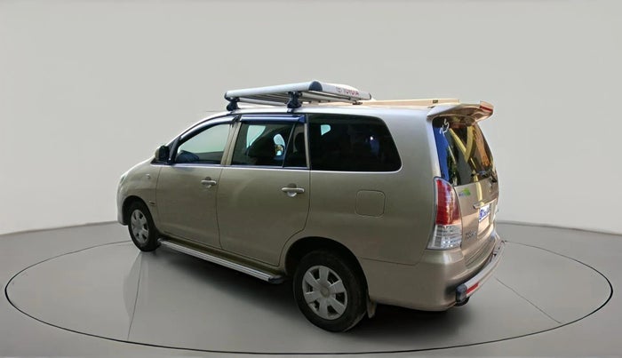 2011 Toyota Innova 2.5 G4 8 STR, Diesel, Manual, 93,959 km, exterior