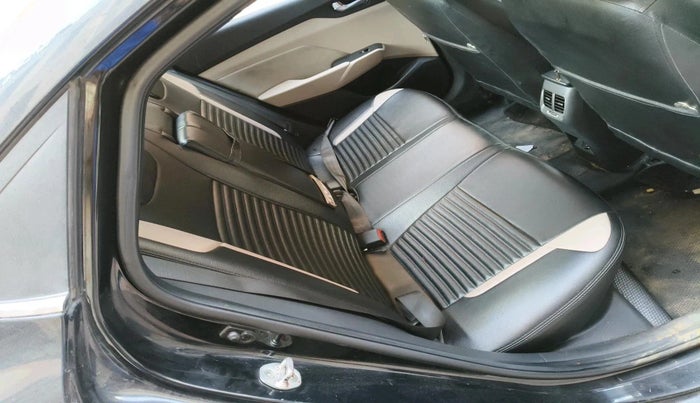 2018 Hyundai Verna 1.6 VTVT SX, Petrol, Manual, 76,654 km, interior