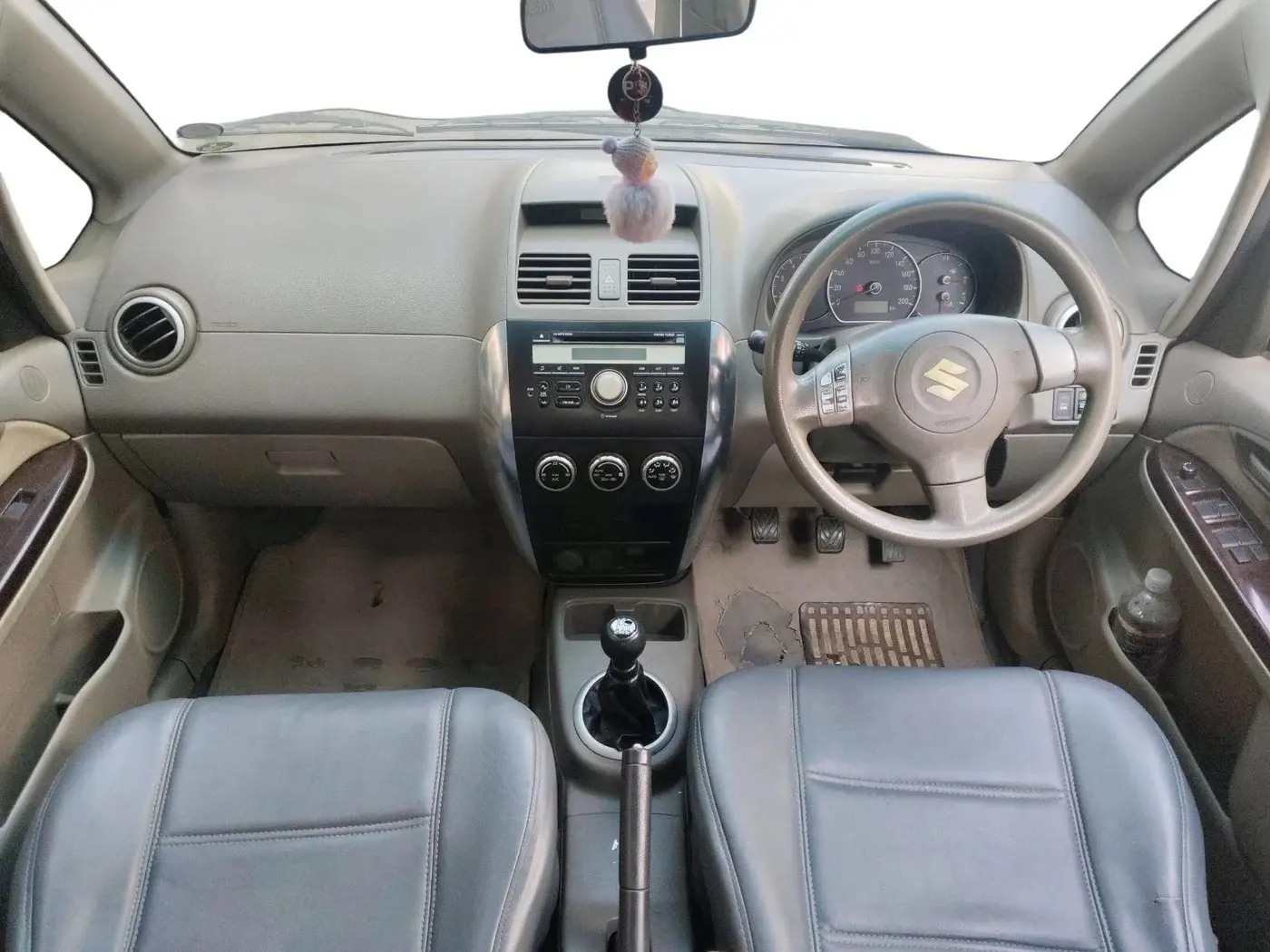 2011 Maruti SX4 ZDI, Diesel, Manual, 95,044 km, interior